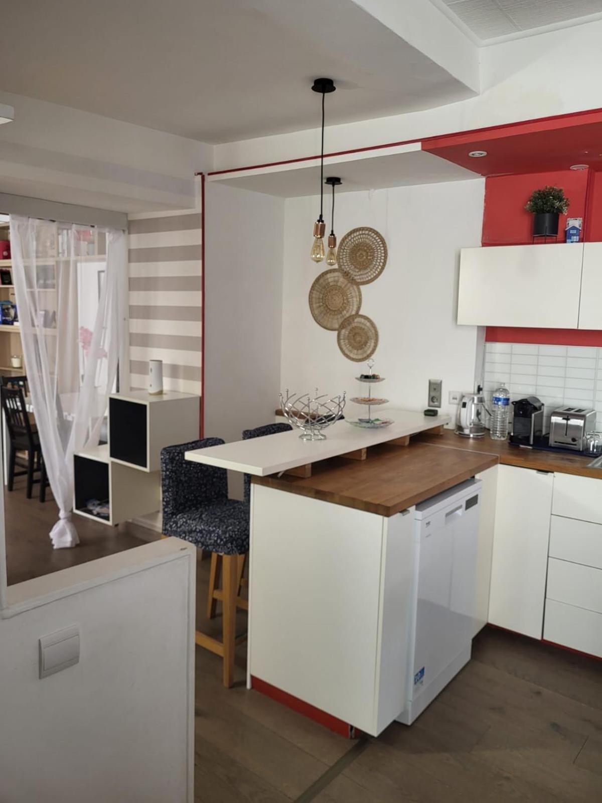 Spacious Town House With Balcony Montagnac  Exterior photo